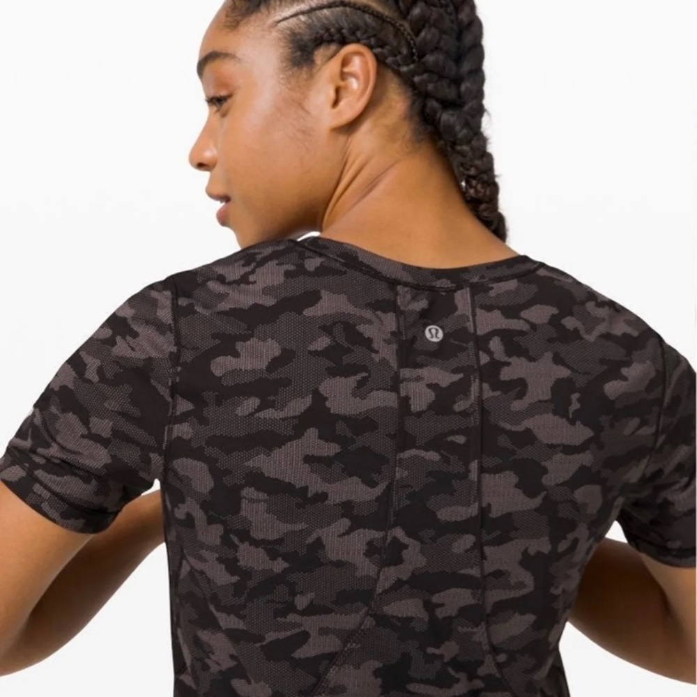 Lululemon distance short sleeve